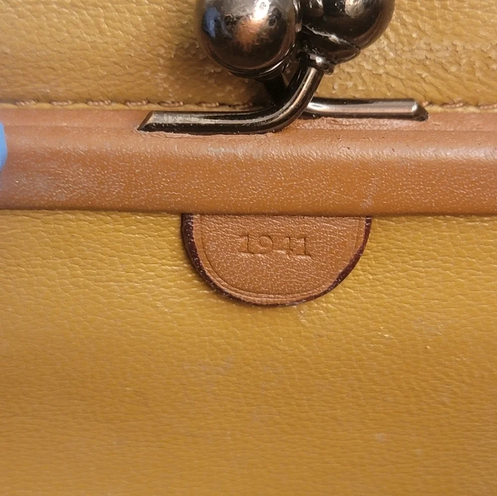 COACH 1941 CHALK WHITE GLOVETANNED LEATHER CROSSBODY BAG PURSE